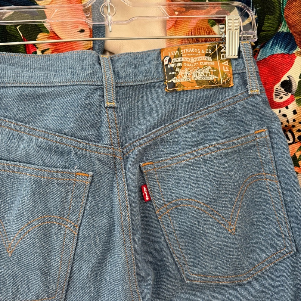 Levi’s x Farm Rio Ribcage Straight Jeans Size 29 - Picture 4 of 5
